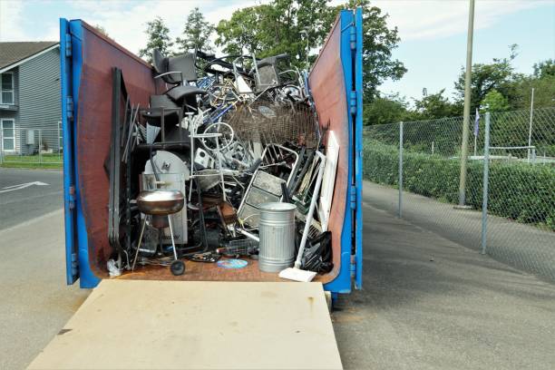 Best Yard Cleanup Services  in Saltville, VA
